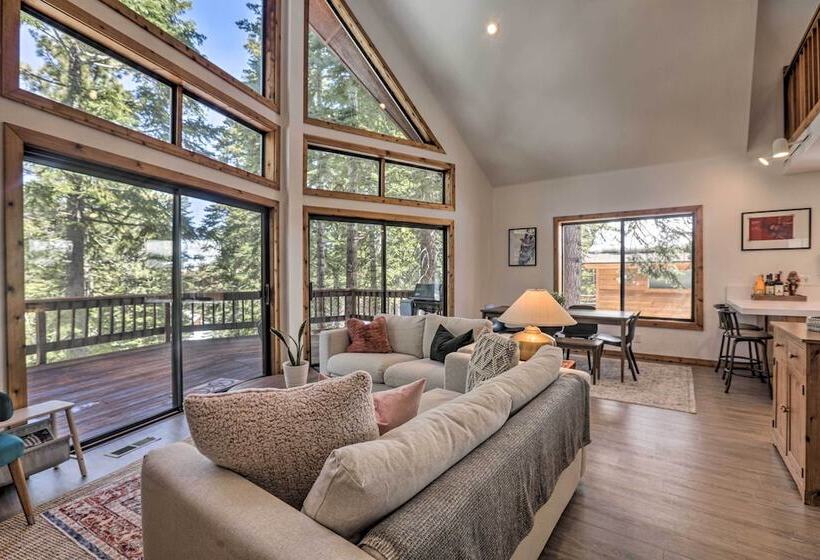 Modern Tahoe Donner Retreat With Deck & Grill!