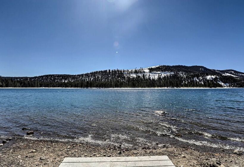 Modern Tahoe Donner Retreat With Deck & Grill!