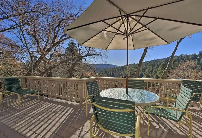 Mountainside Cabin W/ Deck   16 Miles To Skiing!