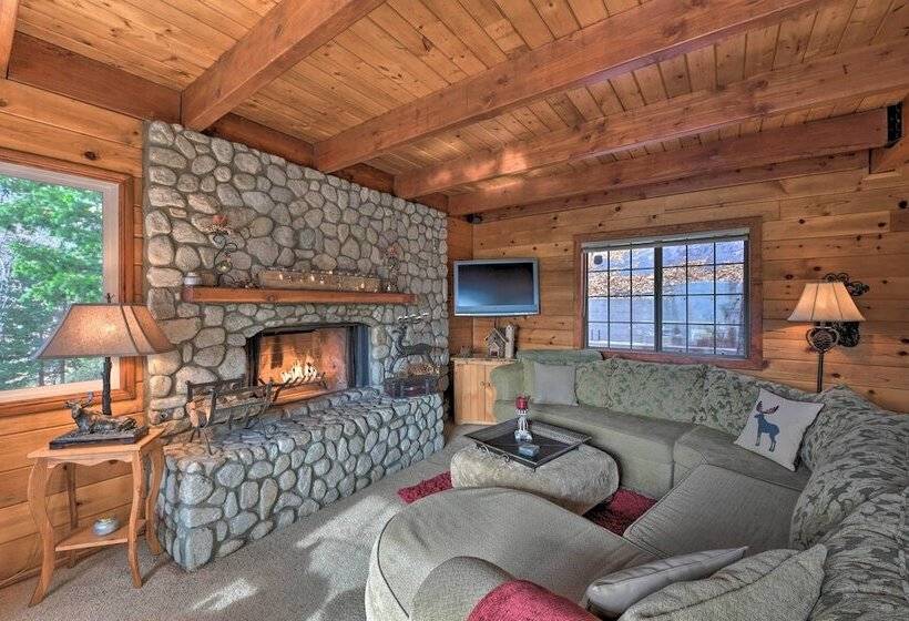 Mountainside Cabin W/ Deck 16 Miles To Skiing!