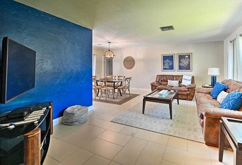 Naples Paradise W/ Private Pool, 4 Mi To Beach!