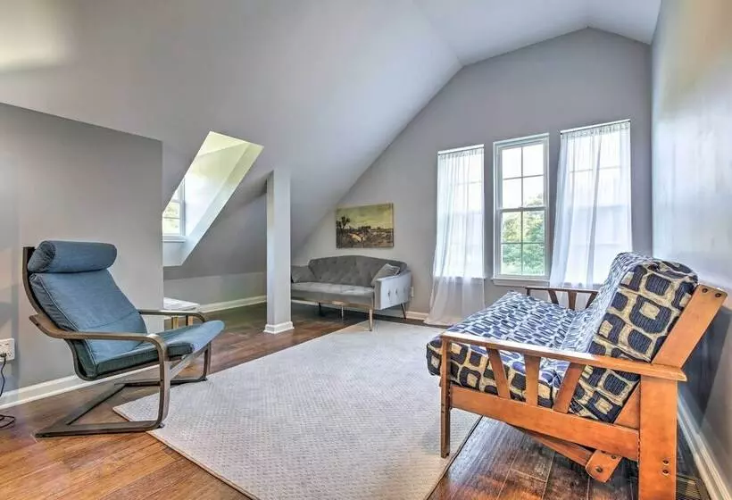 Peaceful Kansas Cottage W/ Wraparound Deck!