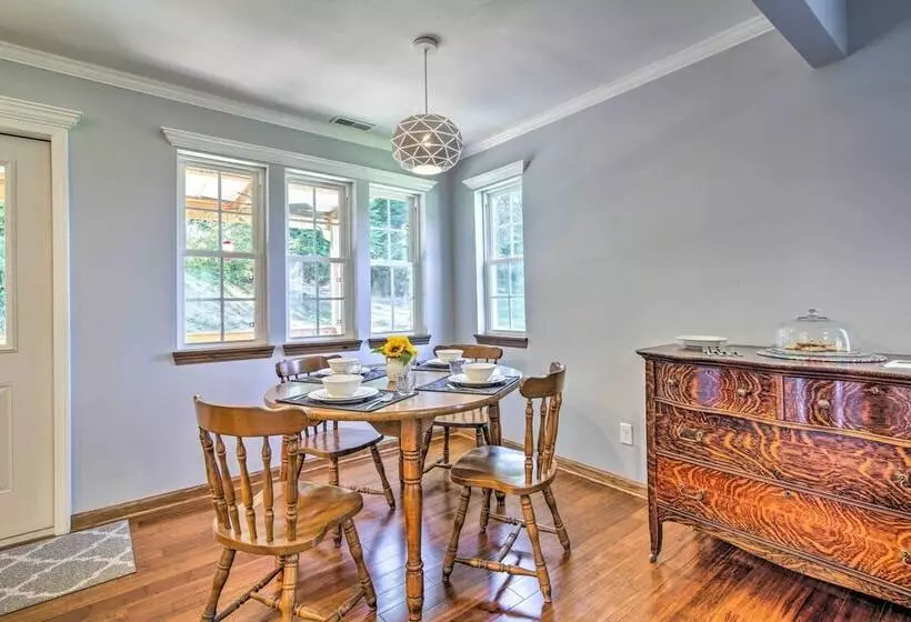 Peaceful Kansas Cottage W/ Wraparound Deck!