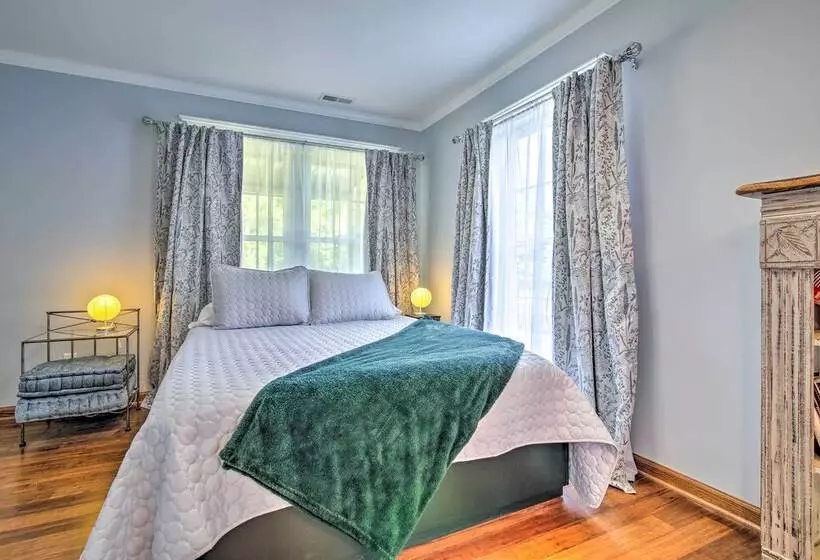 Peaceful Kansas Cottage W/ Wraparound Deck!