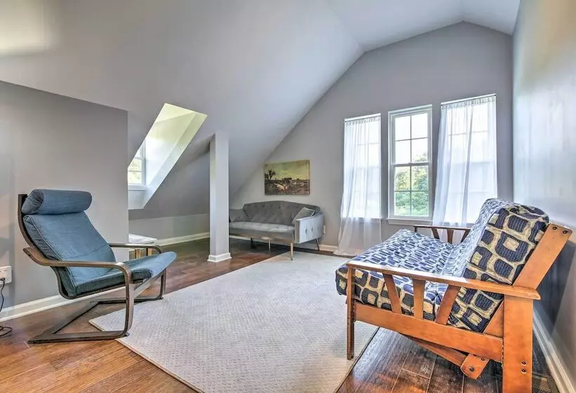 Peaceful Kansas Cottage W/ Wraparound Deck!