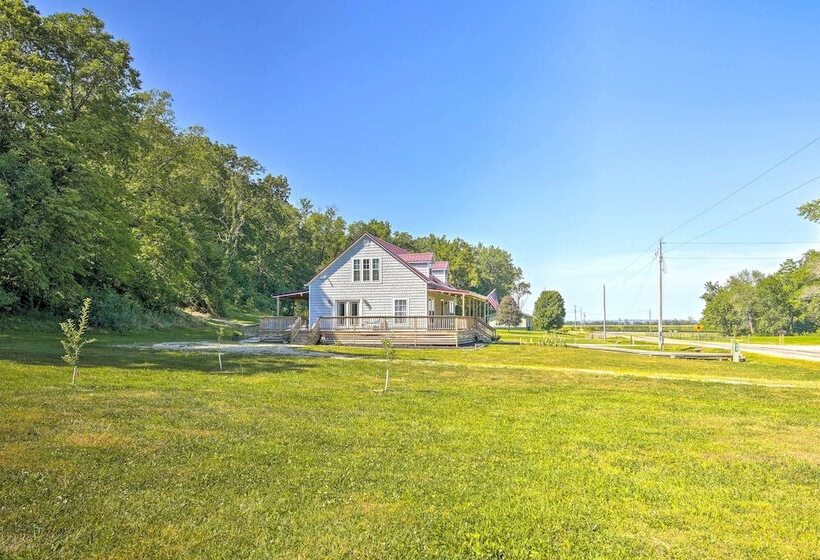 Peaceful Kansas Cottage W/ Wraparound Deck!