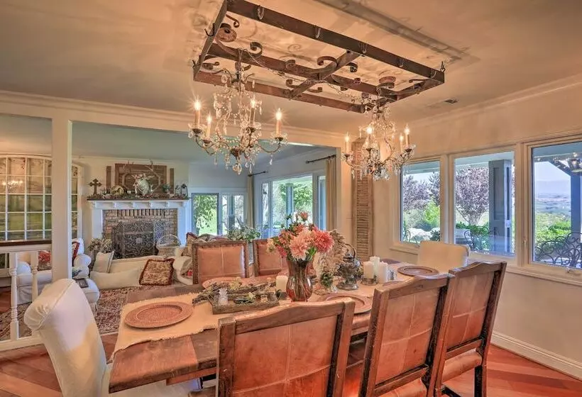 Peaceful Ranch Resort + Vineyard View, Pool Access