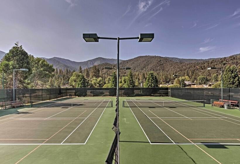 Pine Mountain Club Home W/ Beautiful View!