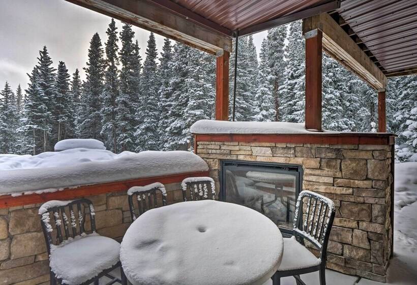 Hot Tub & Mtn Views Pristine Breckenridge Home!
