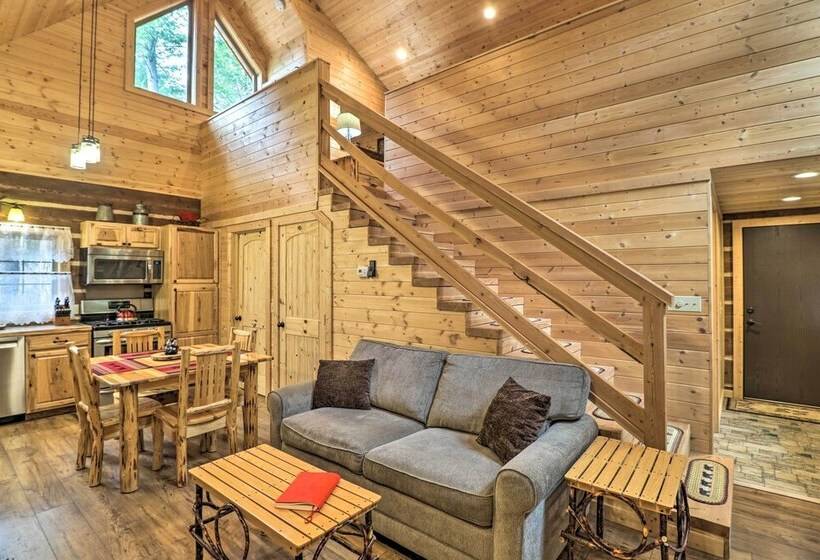 Reconnect With Nature At Timber Creek Cabin!