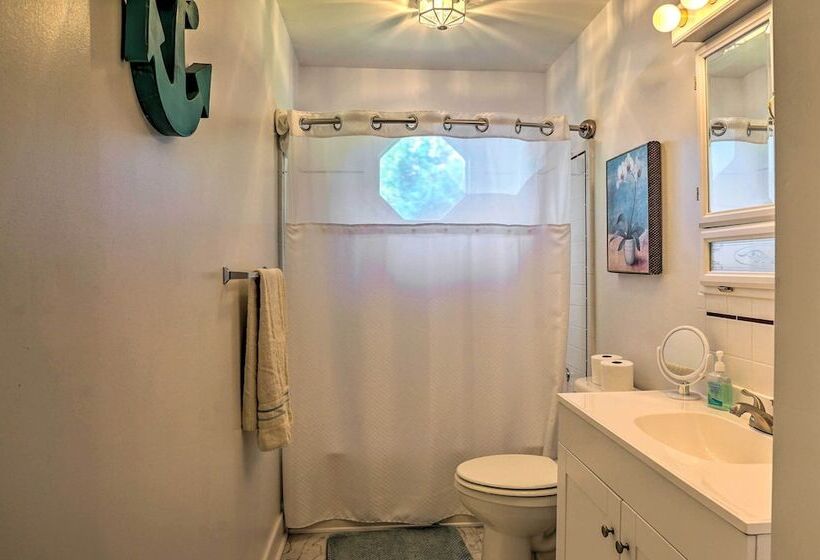 Riverfront Retreat On 4 Acres W/ Private Dock