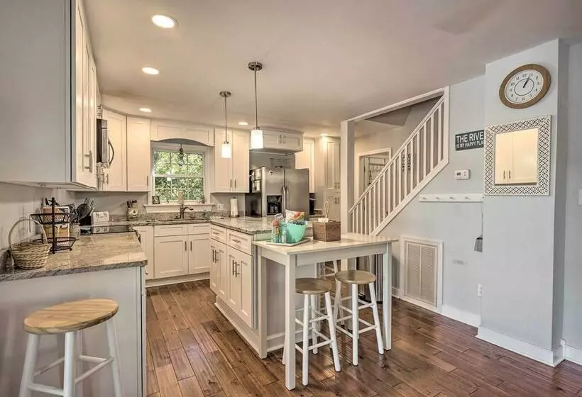 Riverfront Retreat On 4 Acres W/ Private Dock