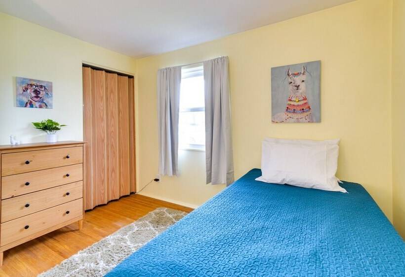 Rochester Family Home Walk To Lake Ontario!