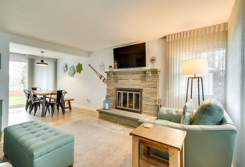 Rochester Family Home Walk To Lake Ontario!