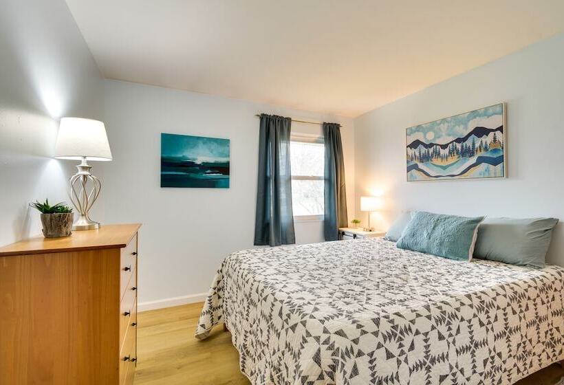 Rochester Family Home Walk To Lake Ontario!