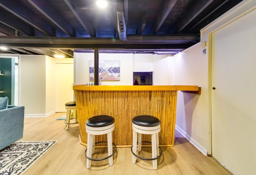 Rochester Family Home Walk To Lake Ontario!