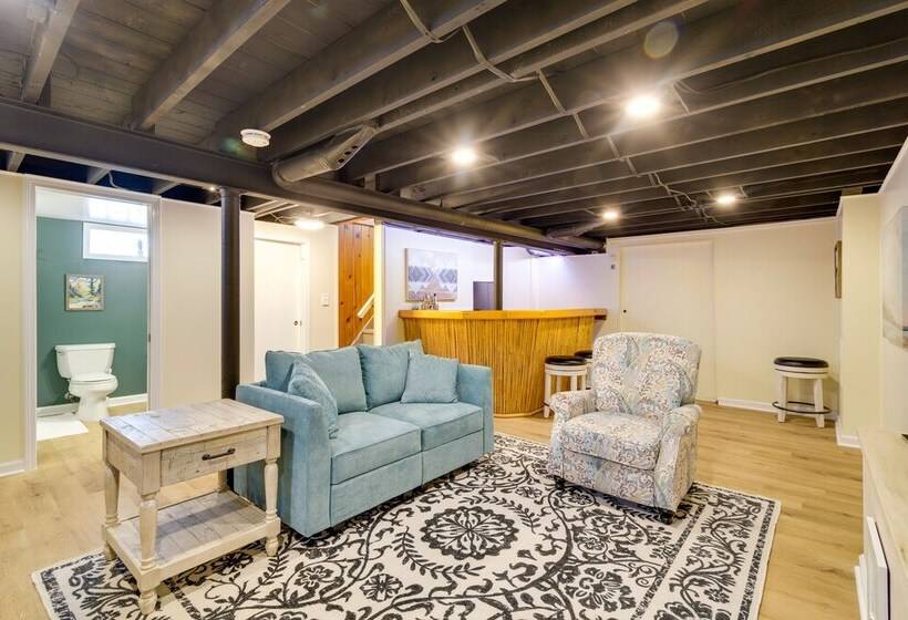 Rochester Family Home Walk To Lake Ontario!