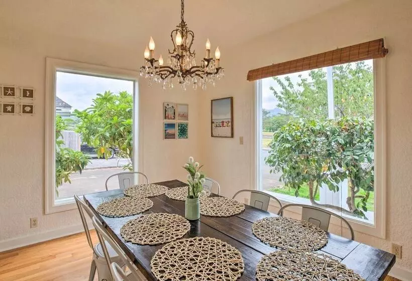 Seaside Cottage With Hot Tub: Walk To The Beaches!