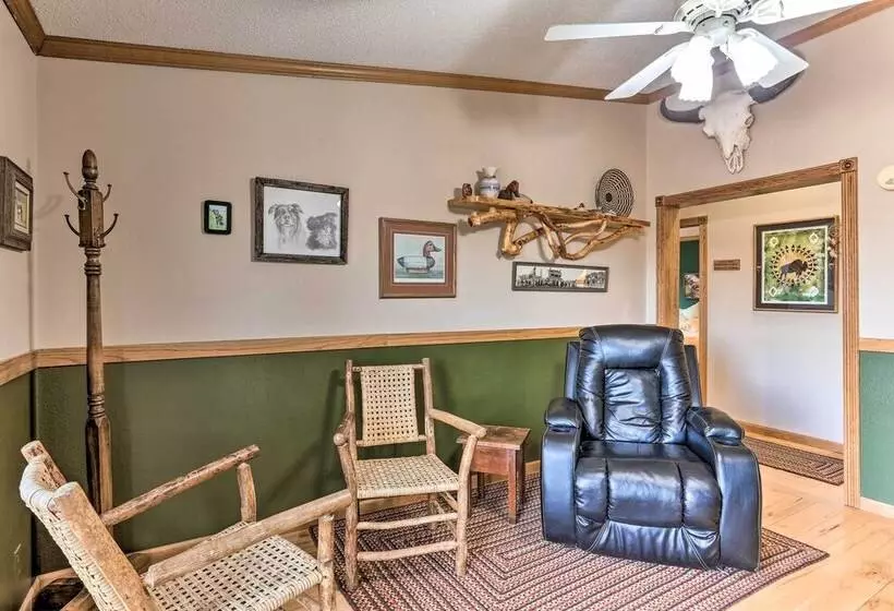 Hermosa Home W/ Deck: 2 Mi To Custer State Park!