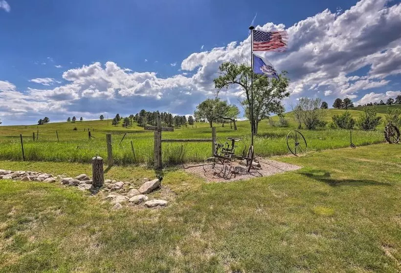 Hermosa Home W/ Deck: 2 Mi To Custer State Park!