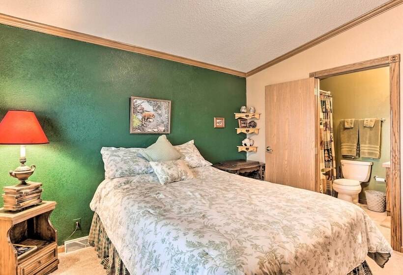 Hermosa Home W/ Deck: 2 Mi To Custer State Park!