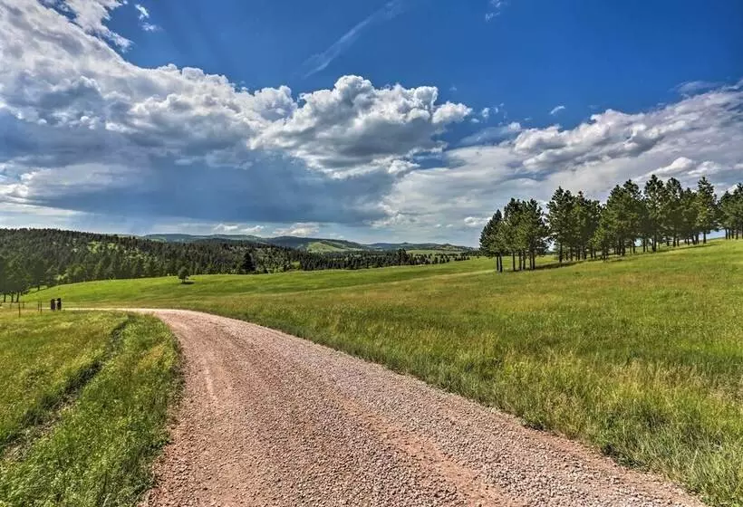 Hermosa Home W/ Deck: 2 Mi To Custer State Park!