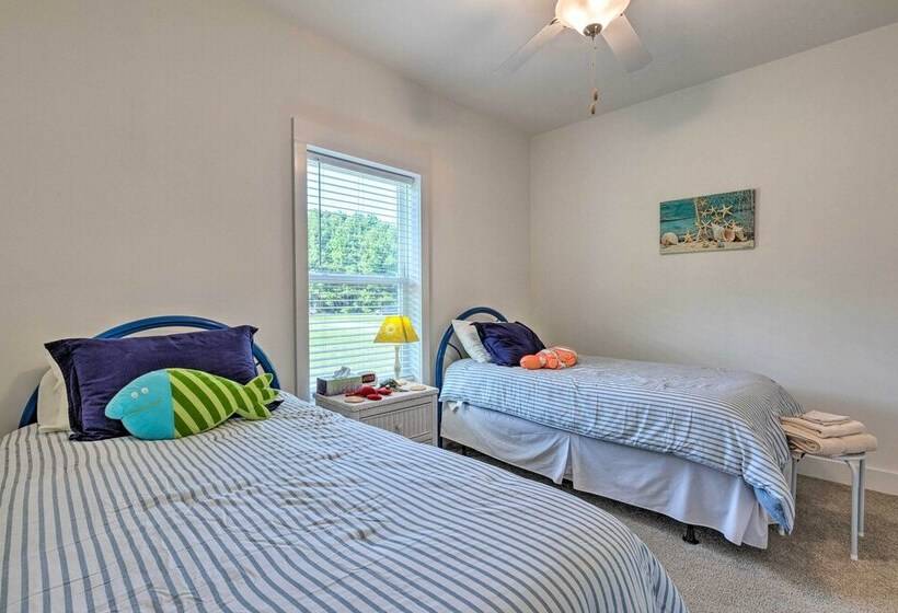 Shore Thing Bayfront House W/ Provided Kayaks!