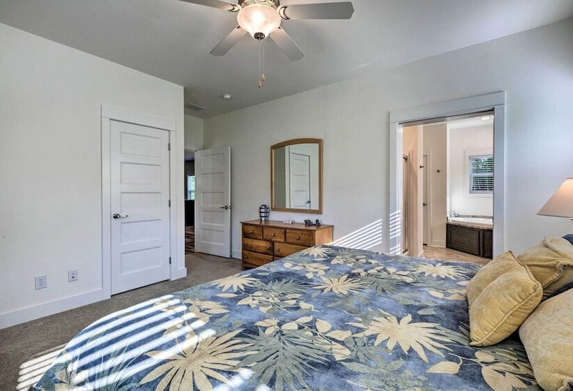 Shore Thing Bayfront House W/ Provided Kayaks!