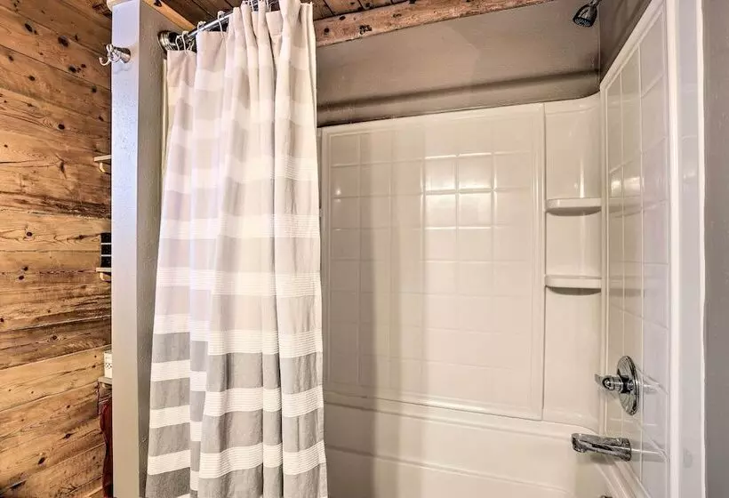 Snowshoe Cabin  W/ Gas Grill: Fish & Hike!