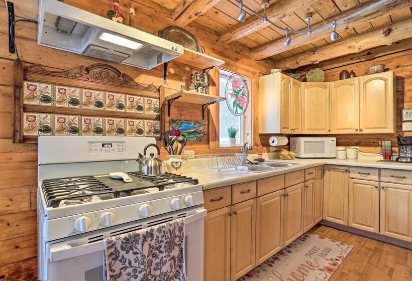 Snowshoe Cabin W/ Gas Grill: Fish & Hike!