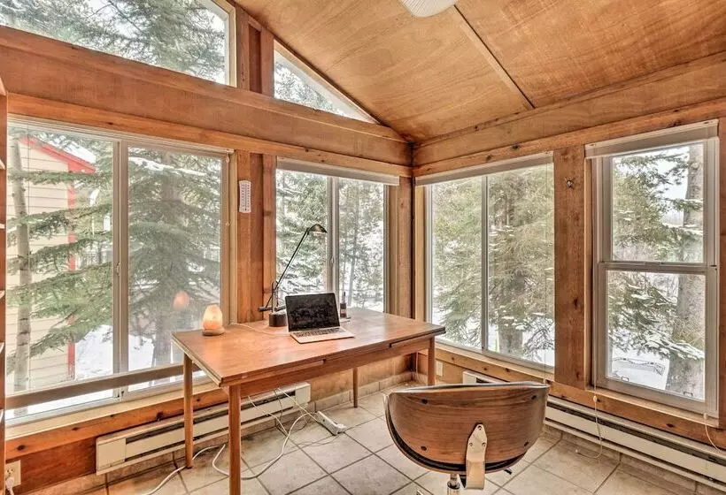 Spacious Frisco Retreat W/ Private Hot Tub!