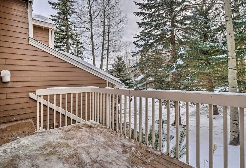 Spacious Frisco Retreat W/ Private Hot Tub!