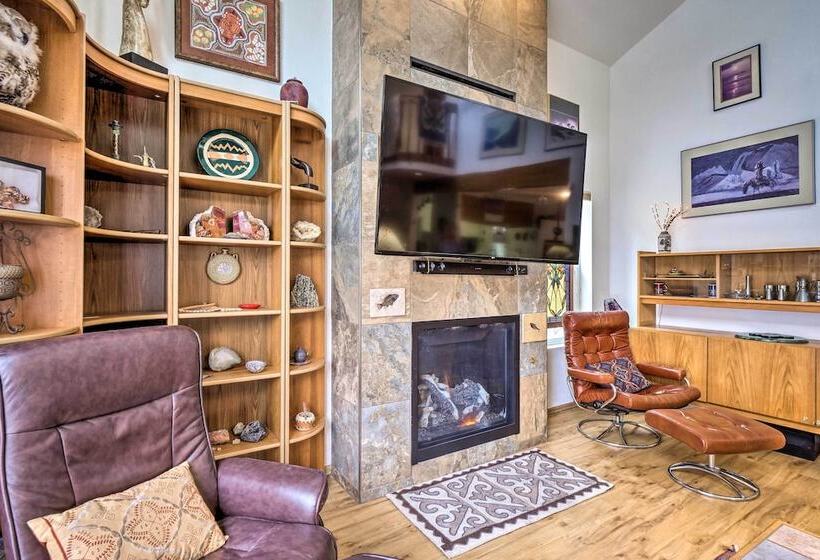 Spacious Frisco Retreat W/ Private Hot Tub!