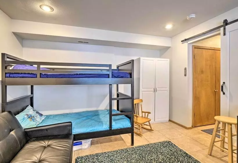 Spacious Frisco Retreat W/ Private Hot Tub!