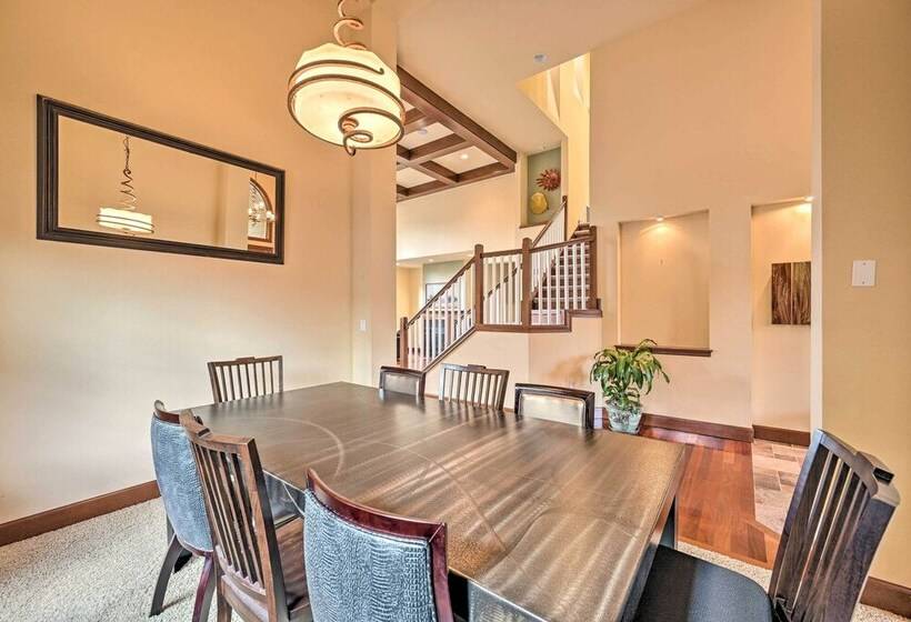 Spacious Kirkland Home 15 Mi To Dtwn Seattle!