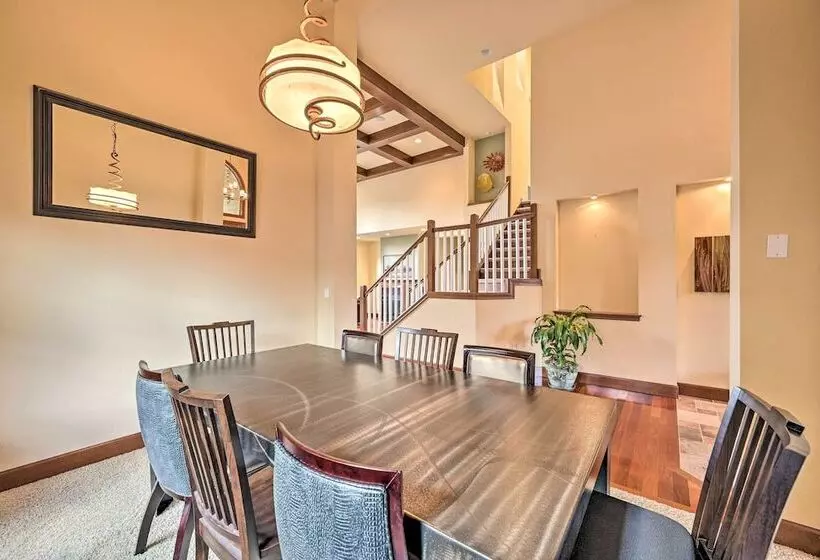 Spacious Kirkland Home 15 Mi To Dtwn Seattle!