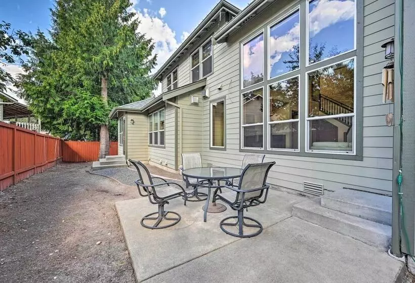 Spacious Kirkland Home 15 Mi To Dtwn Seattle!