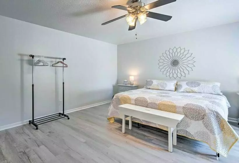 Spring Hill Retreat W/ Heated Pool & 4 In 1 Grill