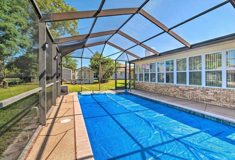 Spring Hill Retreat W/ Heated Pool & 4 In 1 Grill