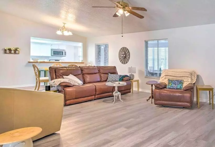 Spring Hill Retreat W/ Heated Pool & 4 In 1 Grill