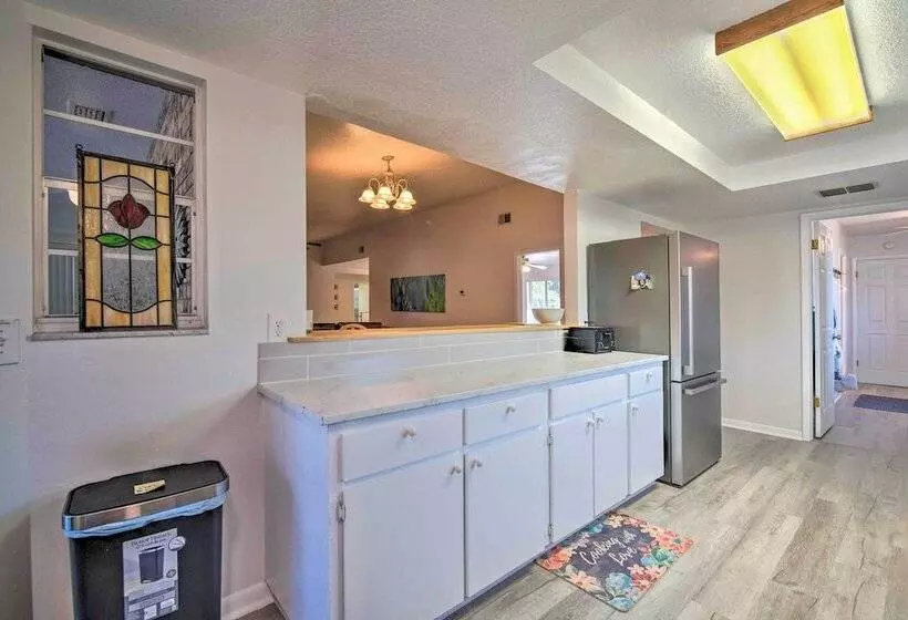 Spring Hill Retreat W/ Heated Pool & 4 In 1 Grill