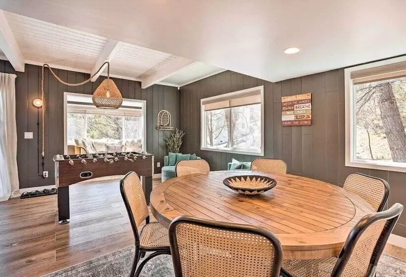 Stunning Lake Arrowhead Cabin W/ Lake Views!