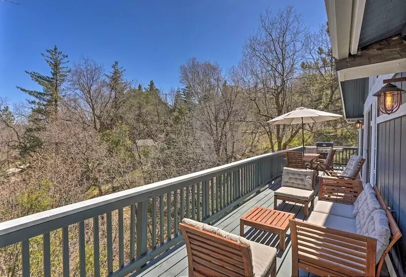 Stunning Lake Arrowhead Cabin W/ Lake Views!