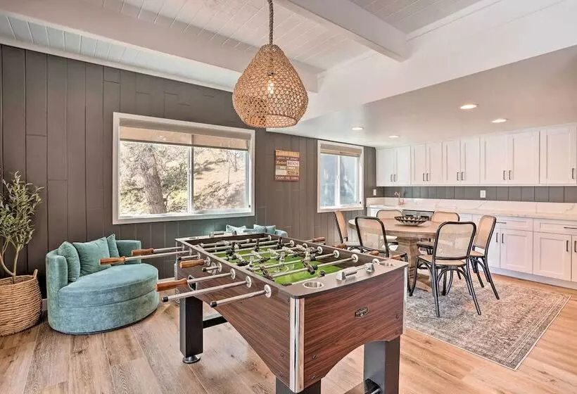 Stunning Lake Arrowhead Cabin W/ Lake Views!