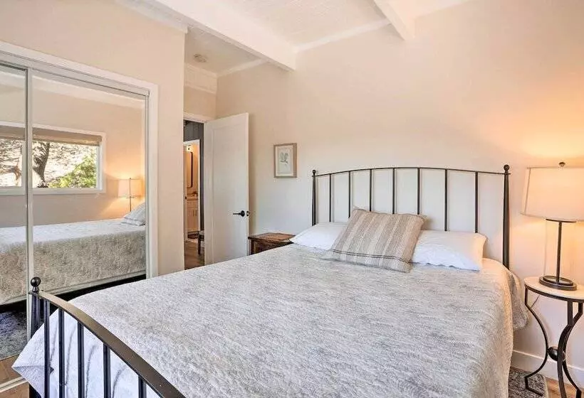 Stunning Lake Arrowhead Cabin W/ Lake Views!