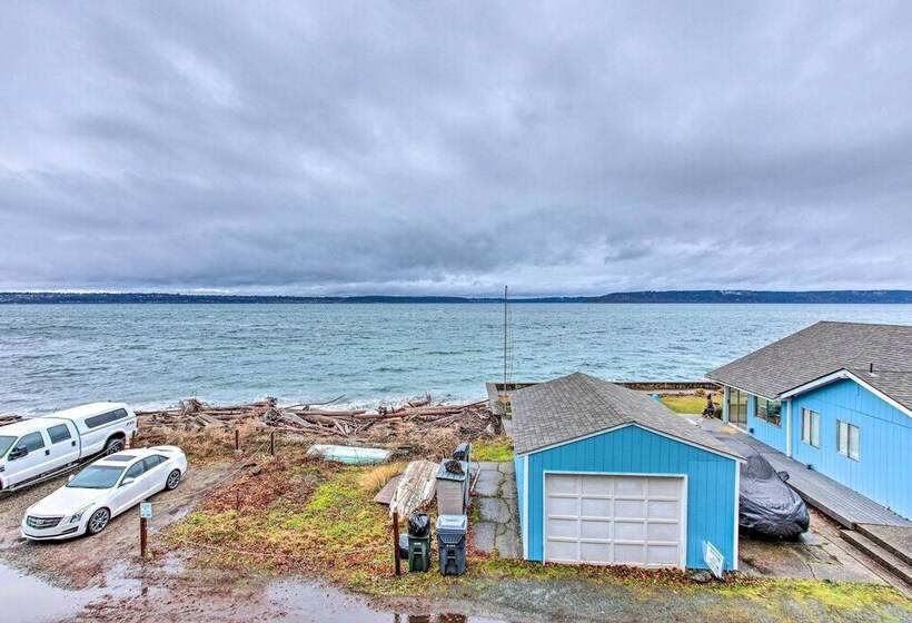 Tacoma Dash Point Beach Cabin W/ Balcony!