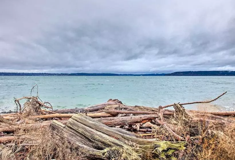 Tacoma  Dash Point Beach Cabin  W/ Balcony!
