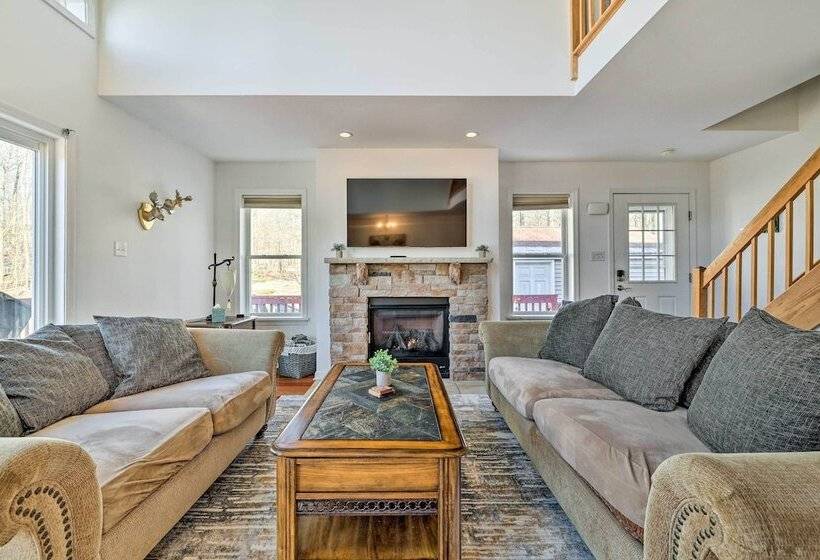 Tree Lined Pocono Lake Home W/ Hot Tub + Decks!