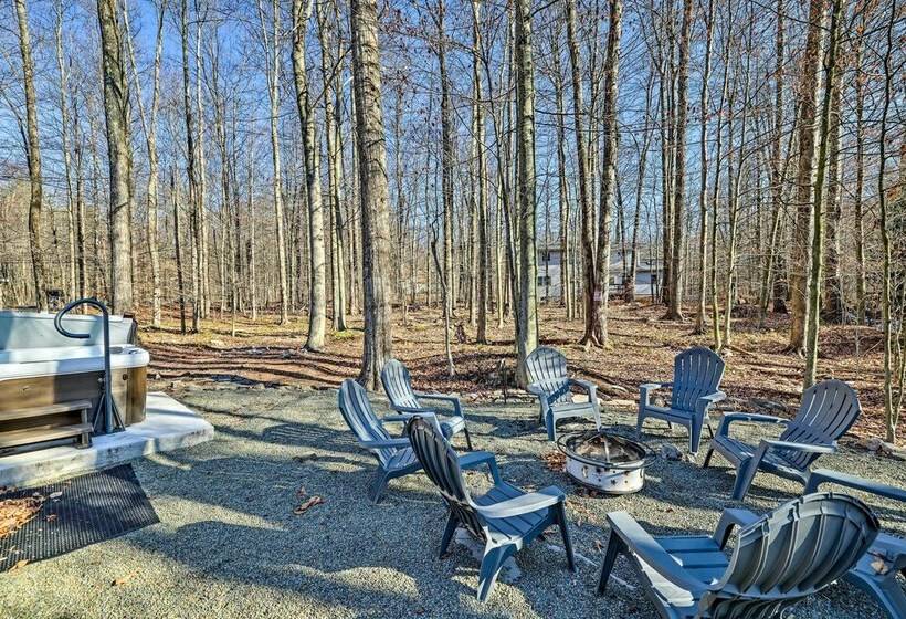 Tree Lined Pocono Lake Home W/ Hot Tub + Decks!