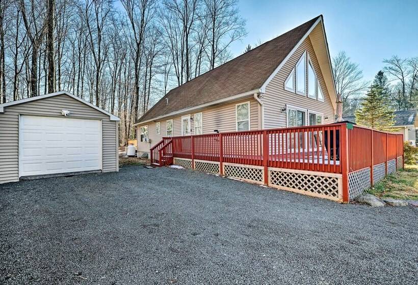 Tree Lined Pocono Lake Home W/ Hot Tub + Decks!